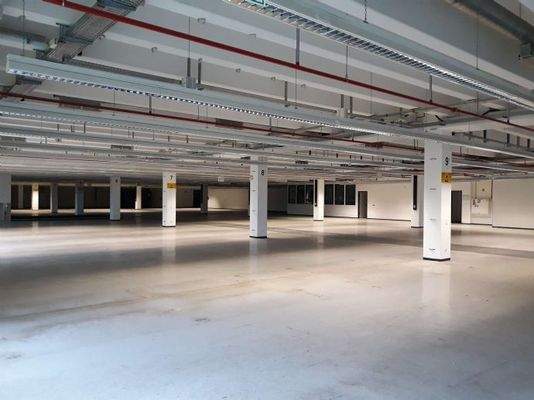 Innenansicht Service / Lager