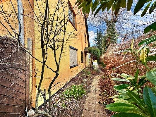 Giebel mit Hauseingang