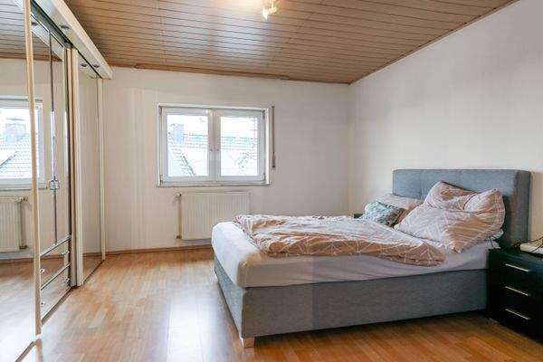Wohneinheit 2 - DG - Schlafzimmer Eltern