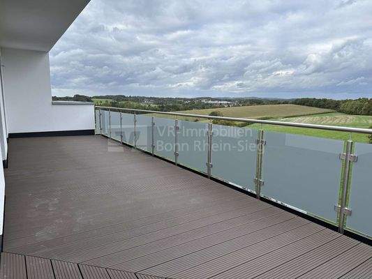 Balkon mit Aussicht ins Grüne