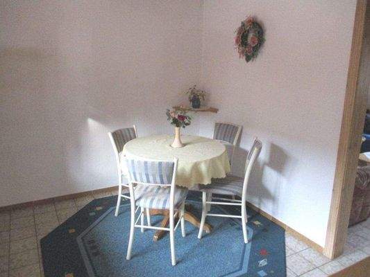 OG Esszimmer 4 1a.JPG