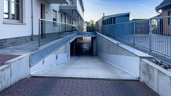 Tiefgaragenzufahrt