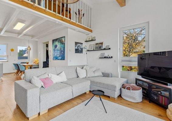 Wohnlandschaft mit Galerie