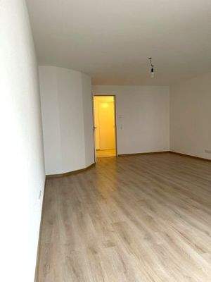 Wohnzimmer - Richtung Flur