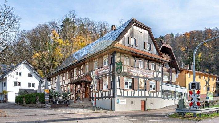 hotel-restaurant-schwarzwald-aussenansicht-wolf-immobilien
