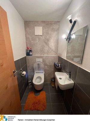 WC mit Komplettanlage im Untergeschoss