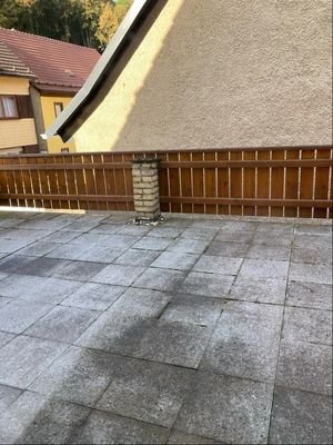 große Terrasse / von der Küche Erdgeschoss begehbar