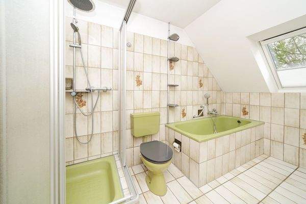 Badezimmer Ansicht 2