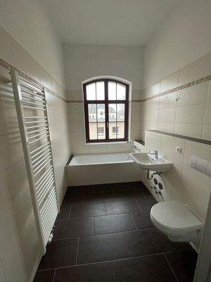 Badezimmer Wanne und Dusche 