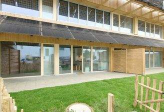 Aussenansicht - Terrasse und Garten