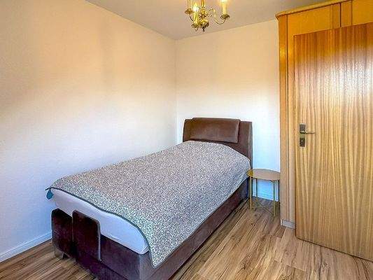 Schlaf-/ Kinderzimmer