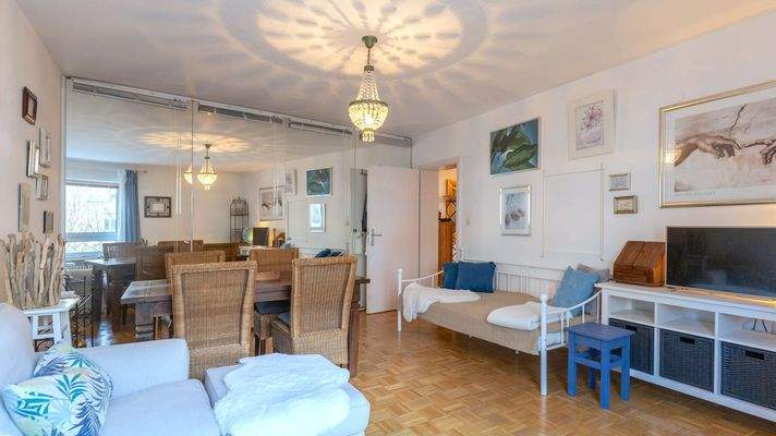 Zimmer mit Einbauschrank