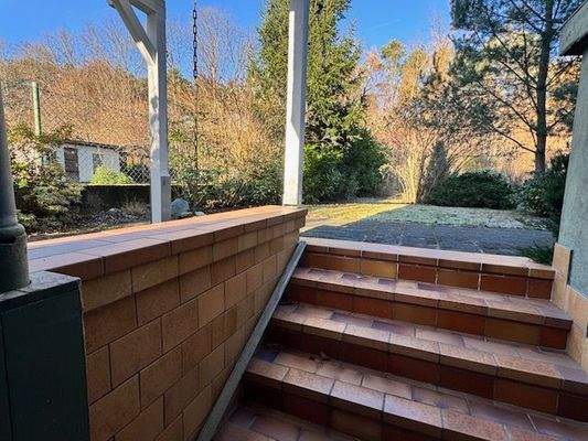 KG | Kelleraußentreppe in den Garten