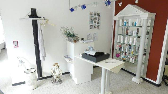 Empfangsbereich mit Kasse