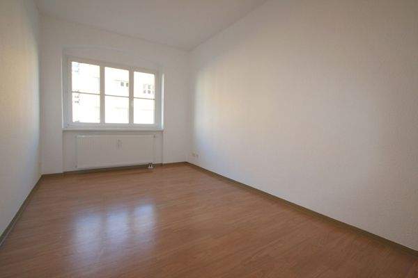 ...Schlafbereiche mit Laminat