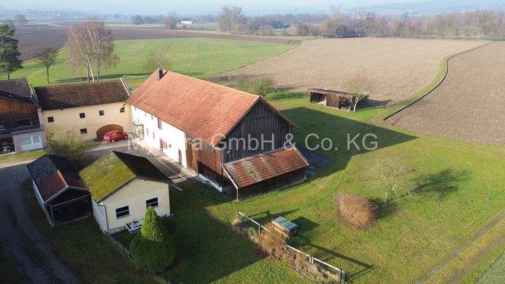 Haus u. Hof u. Garage u. Garten