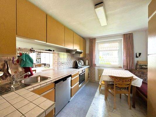 Küche mit Essplatz OG