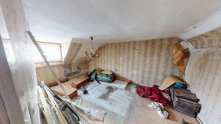 Größeres Zimmer OG