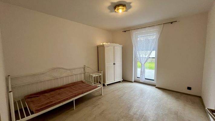 Schlafzimmer im EG 2