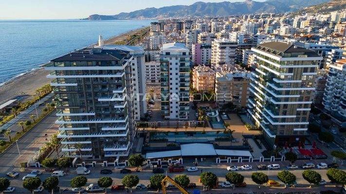 Apartments with Rich Social Facilities in Mahmutlar Alanya
