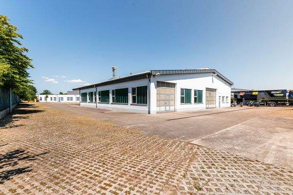 Perspektive Osteingang