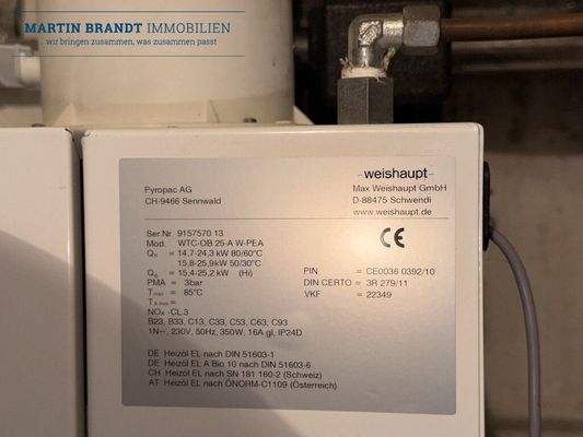 Typenschild weishaupt Ölheizung