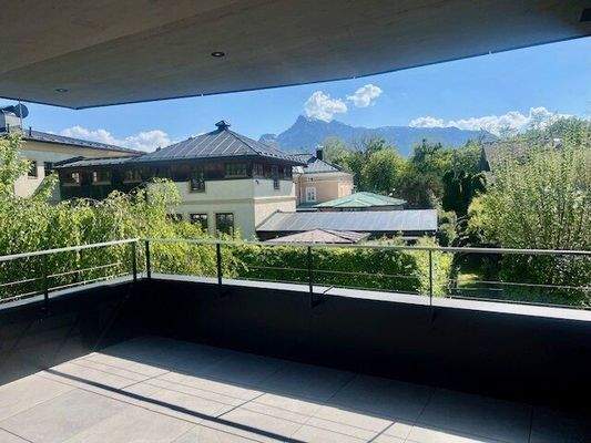 kernsanierte Eigentumswohnung in einzigartige Ruhelage und sonnigem Bergblick