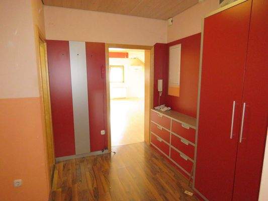 Diele mit Einbauschränken   