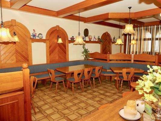 Gastraum Café EG.jpg