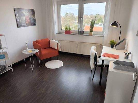 Das geräumige Kinder-/Arbeitszimmer