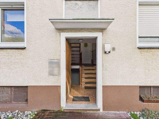 CAM04232G0-PR0042-STILL004