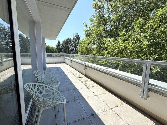 Großzügige Terrasse