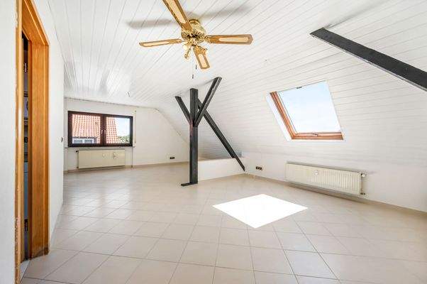 Wohnzimmer & Esszimmer