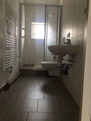 Vockerode Griesenerstraße 27, EG links 3 Raum Bad