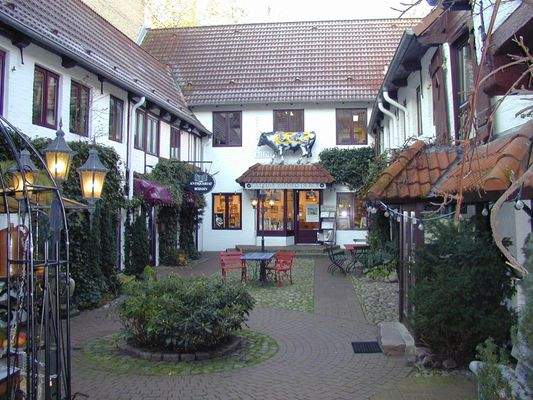 Rote Straße 16 - Hof.jpg