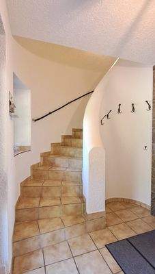 Flur - Treppe zum OG