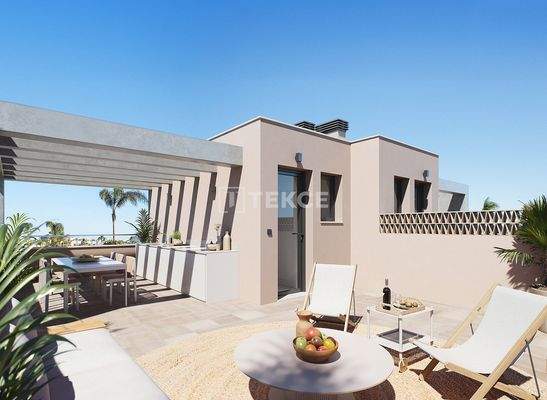 Luxury Townhouses near Las Higuericas Beach in Pilar de la Horadada