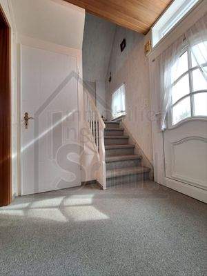 Treppenaufgang vorne