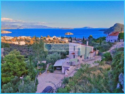 33a0772f2fb240cd9c4d6ddc55d12b2f-original