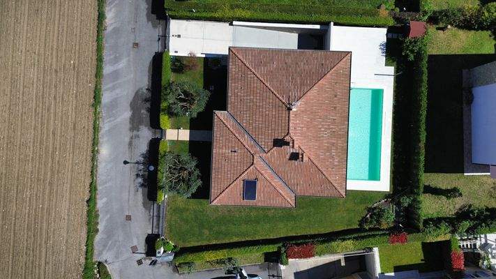 WhatsApp Image 2025-04-18 at 12.13.57 (9).jpeg