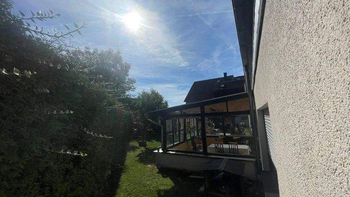 Garten von Einfahrt aus.jpg