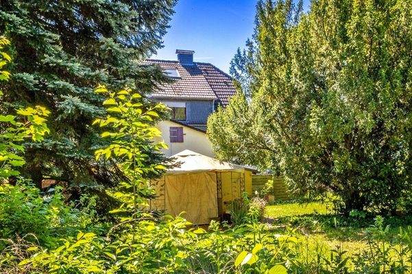 Großzügiger Garten