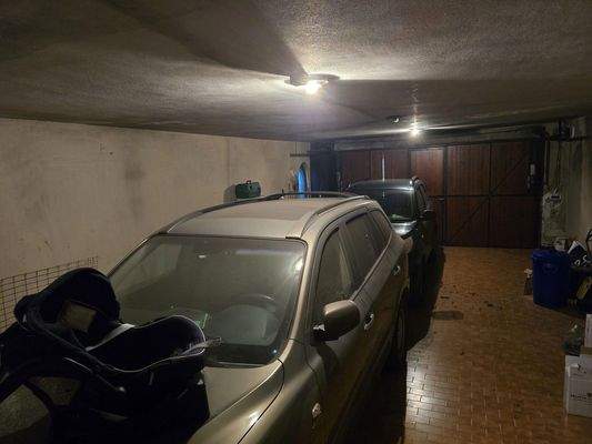 Garage für zwei PKW +Fahrräder