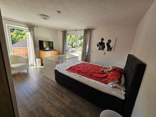 Gäste_Kinderzimmer rechts.jpg