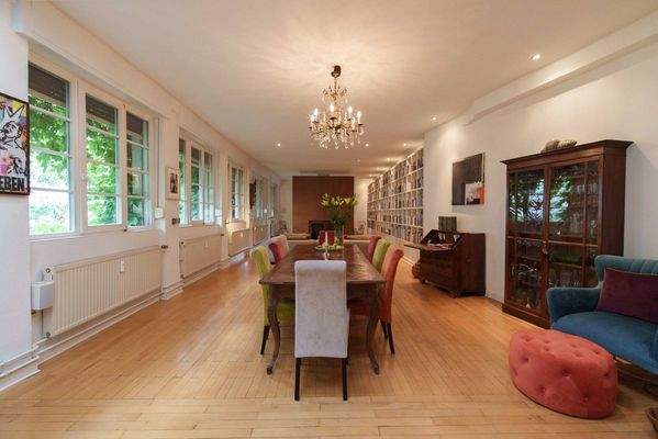 Lichtdurchfluteter Wohn-Essbereich 