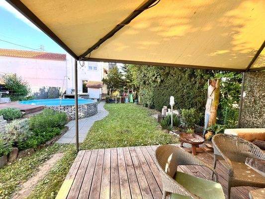 Gemütliches Plätzchen im Garten