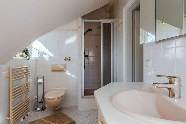 Duschbad im Dachgeschoss