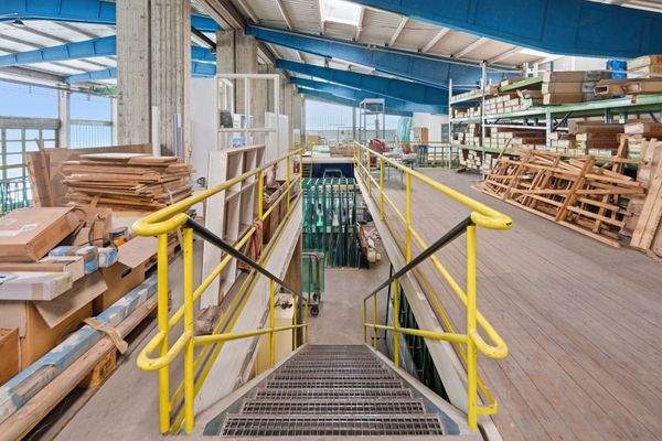 Lagerfläche auf Mezzaninebenen