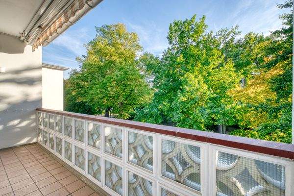 Großzügiger Südwest-Balkon