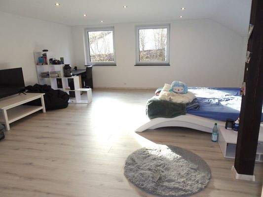 Schlafzimmer im OG (als Wohnz. ELW mögl)